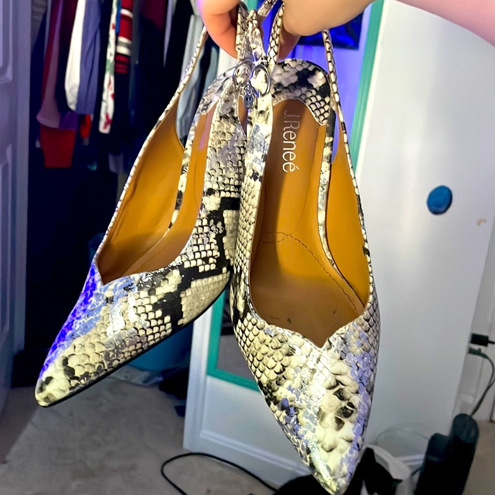 J RENEE Worn once animal print size 9 KELLEY style slingback heels, zebra print
